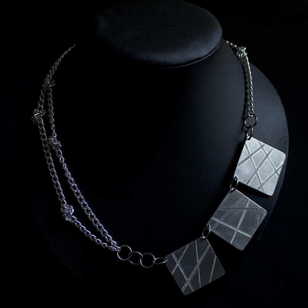 ogrlica, nakit, metal, ručni rad, graviranje